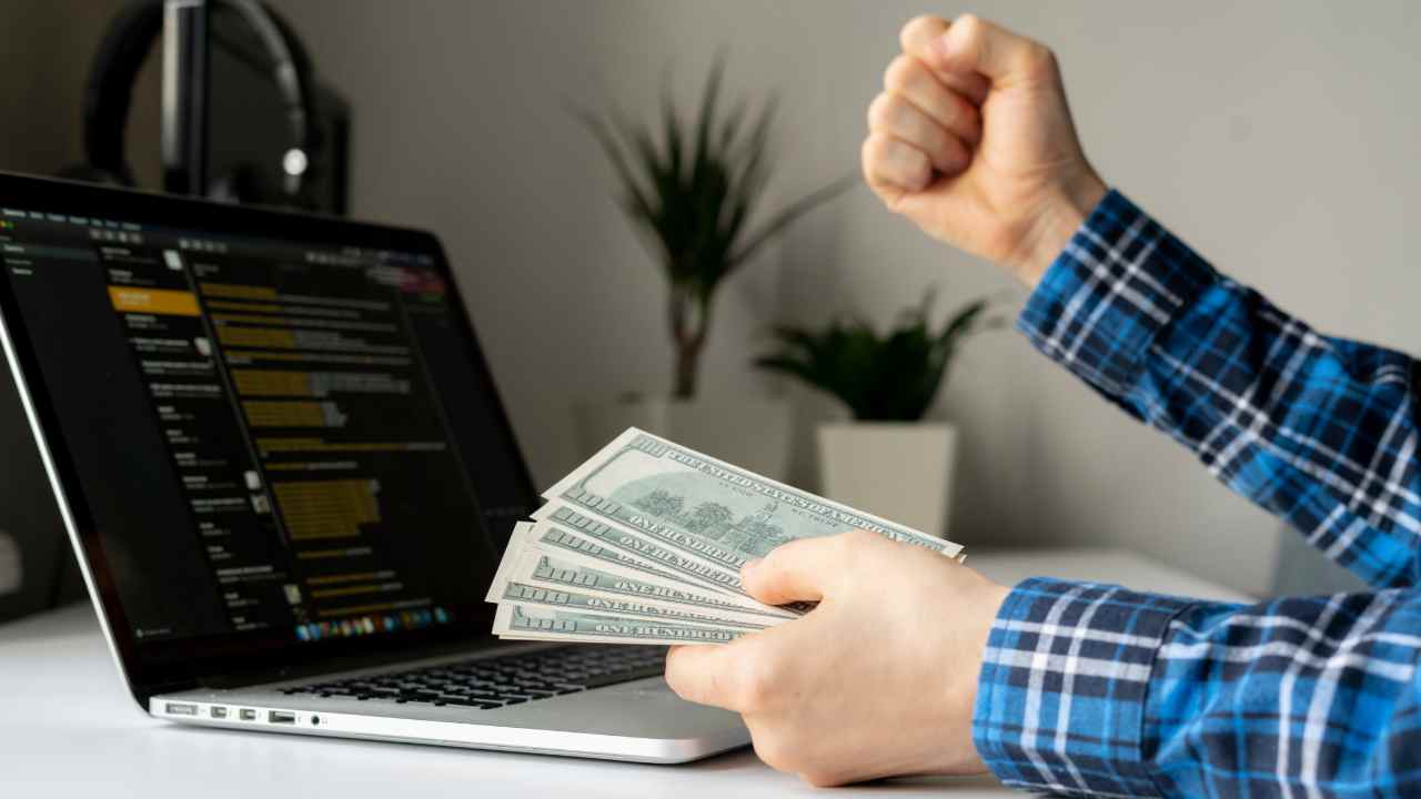 Highest Paying Side Hustle: Top Money-Making Gigs